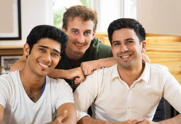 Gay Threesome Deutschland - Entdecke Dreier-Beziehungen